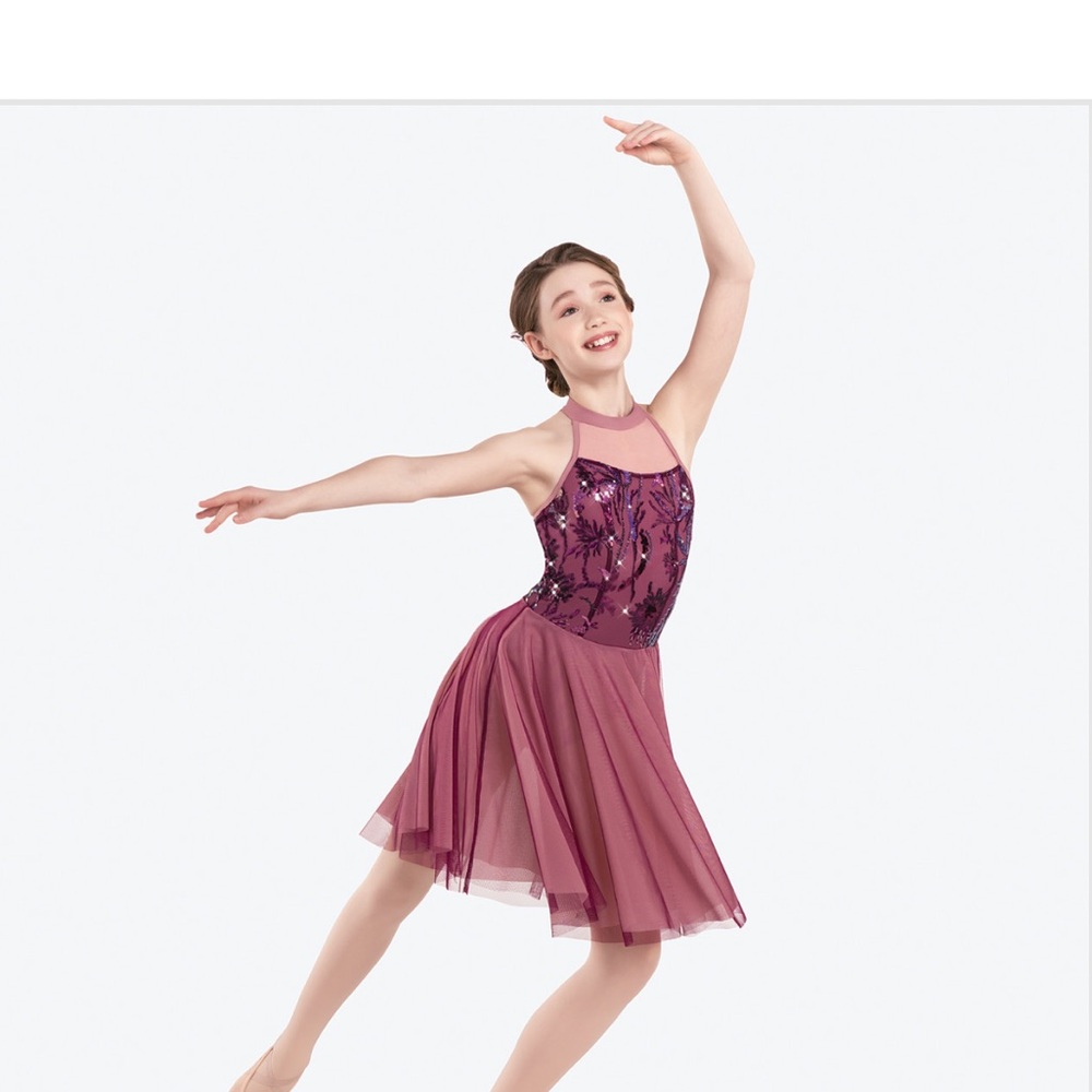Revolution Burgundy I Will Wait
Lyrical/Contemporary/Ballet costume
Med Child